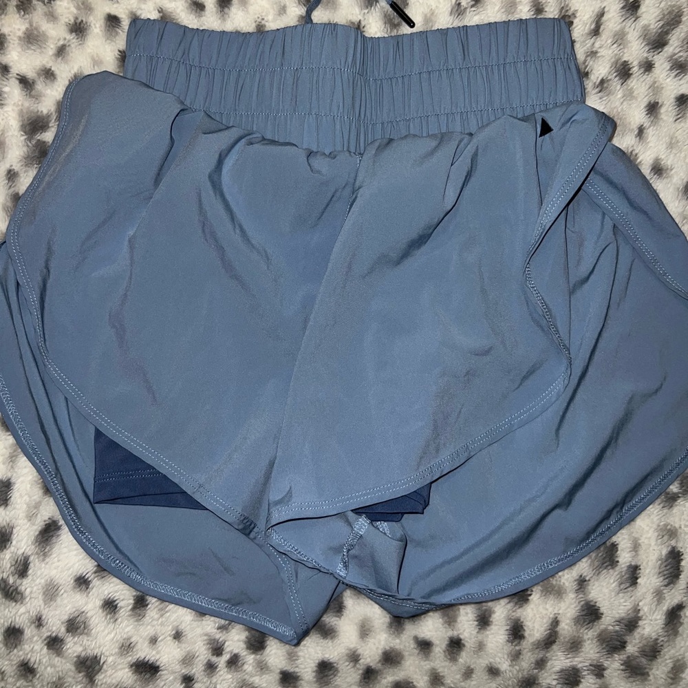 Vista Short size small